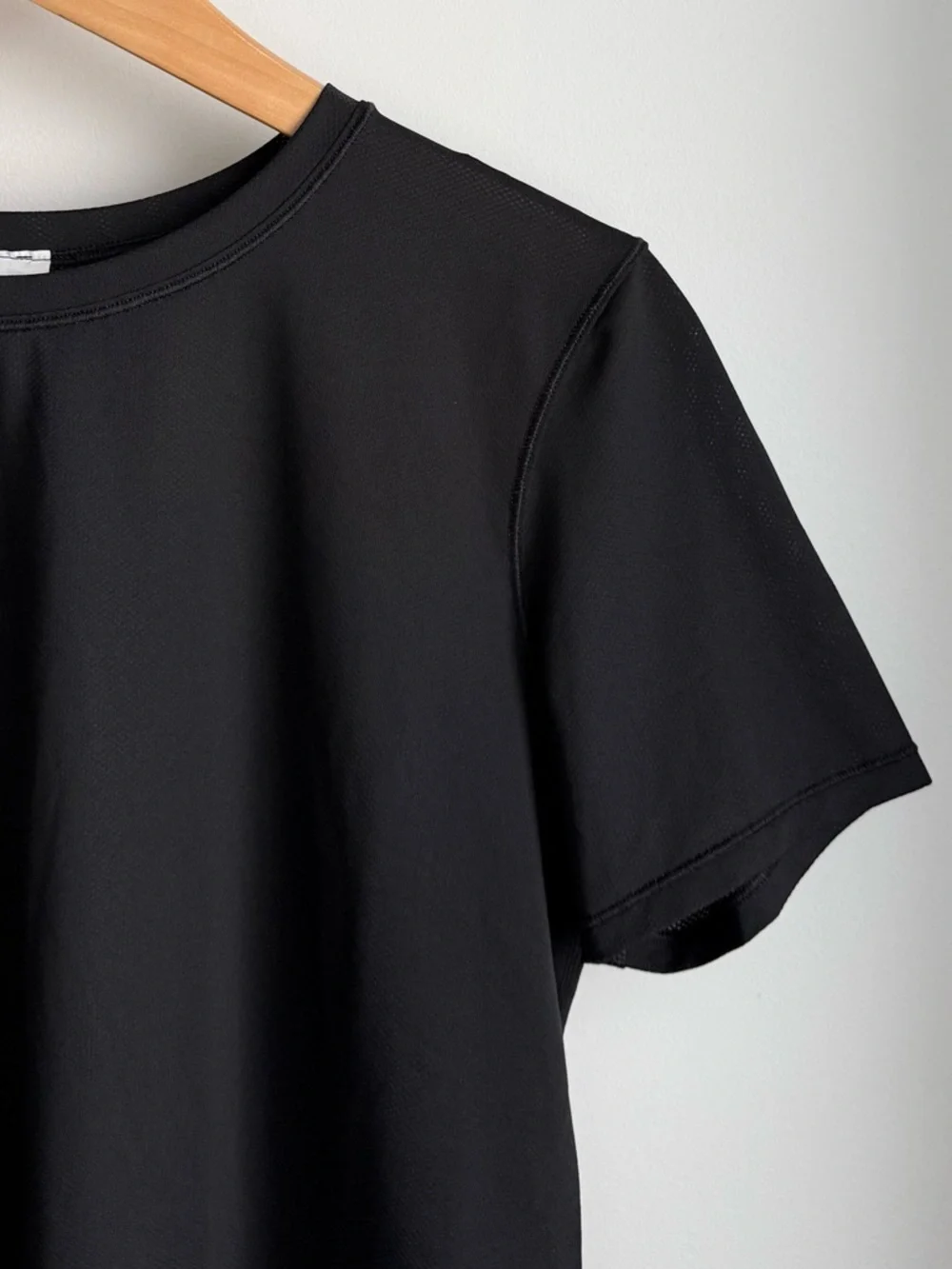 lululemon high neck running & training t-shirt - Picture 3 of 15
